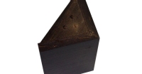 Simmons Corner  Feet