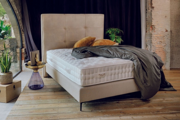 Dunlopillo Royal Arte Medium Pocket spring mattress