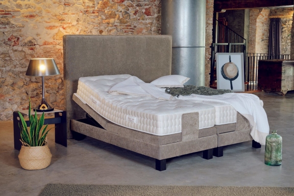 Dunlopillo Royal Arte Motion Pocket spring mattress