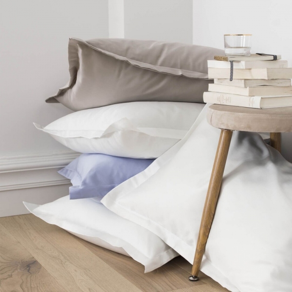 Essix Triumph Line Satin Pillow case