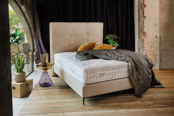 Dunlopillo Royal Arte Medium Pocket spring mattress